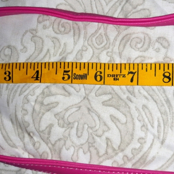 NWT, Beautiful  Juicy Couture cross body purse - Picture 10 of 16